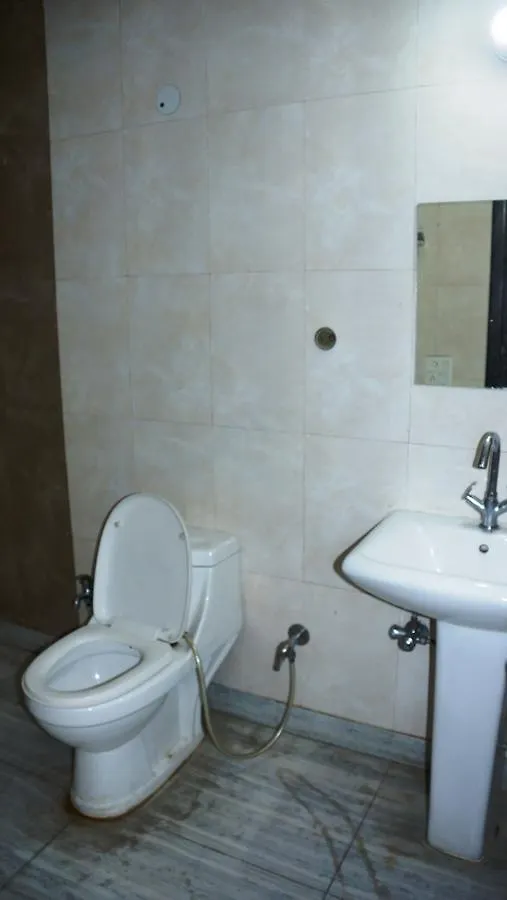 Maxfort Medicity Gurgaon Hotel